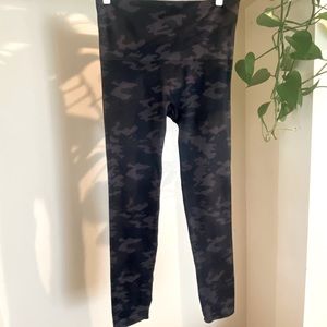 Spanx camo legging